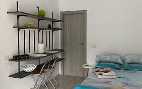 Studio Nr 1 Confort Entry Direct From Parking